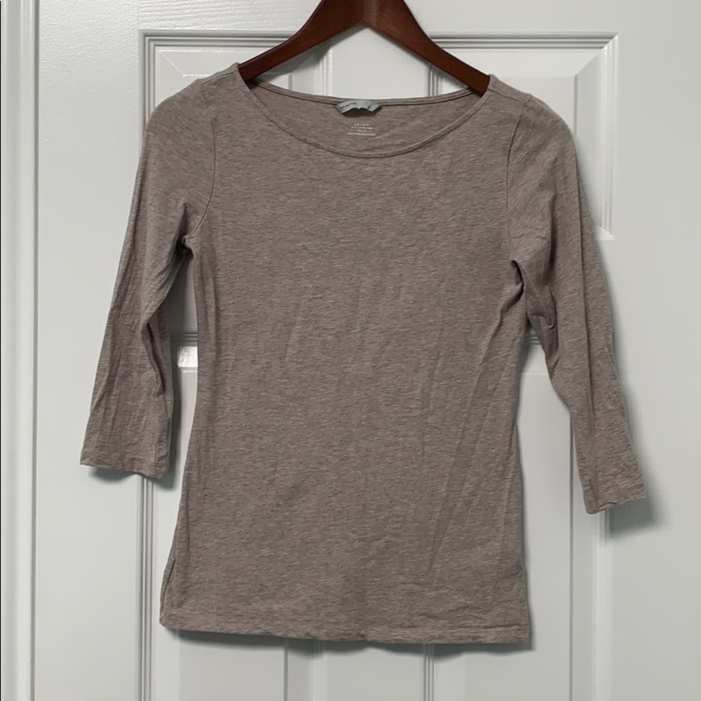 H&M stretch three quarter length sleeve top
